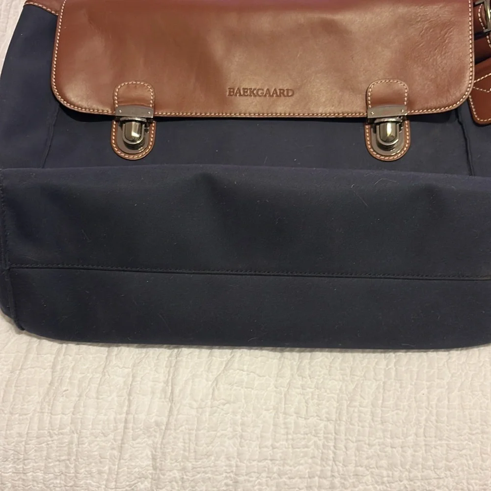 Baekgaard Navy and Brown Messenger Bag
